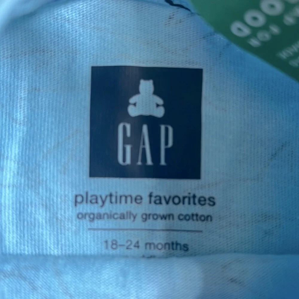NWT Baby Gap Playtime Favorites Checkerboard Shark Pocket Tee Shirt